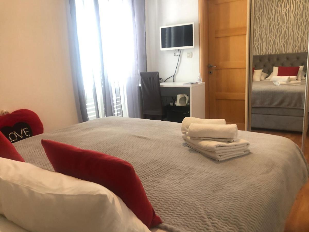 Apartments And Room Adriatic Blue Дубровник Екстериор снимка