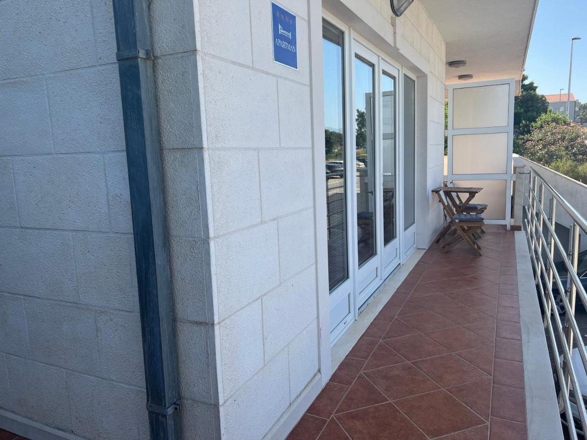 Apartments And Room Adriatic Blue Дубровник Екстериор снимка